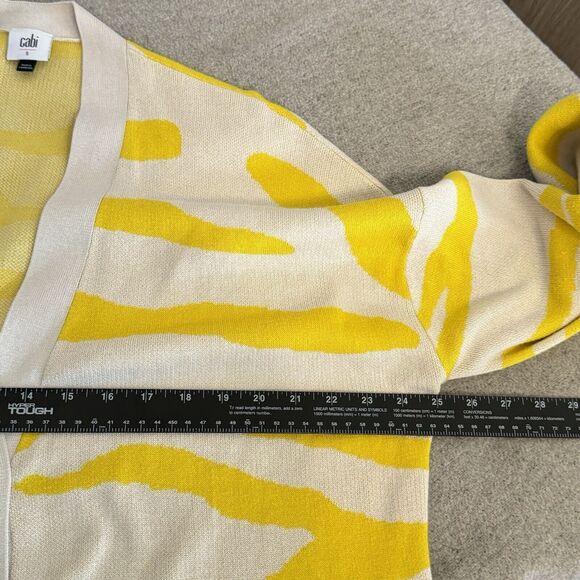 Cabi Cardigan Women S Ivory Yellow Roar 5836 Button Front Oversize Office Travel - Picture 6 of 8